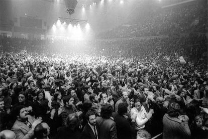 El cantautor llenó el Palau d'Esports de Barcelona el 15 de enero de 1976