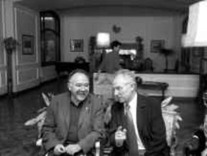 b 34564 (18/may/00) -color- Encuentro entre Rafael Ribó (IC/V) y Josep Lluis Carod Rovira (ERC). -foto: Joan Guerrero.
