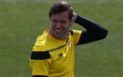Krychowiak vuelve al equipo del Sevilla tras su lesión.