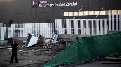 El centro Enfermera Isabel Zendal el miércoles 9 diciembre, el día en que estaba previsto que empezaran a llegar los primeros pacientes.