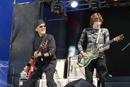 George Alexander (izquierda) y Cyril Jordan de The Flamin&#039; Groovies, en Londres en junio de 2013.