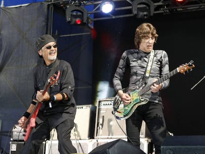 George Alexander (izquierda) y Cyril Jordan de The Flamin&#039; Groovies, en Londres en junio de 2013.