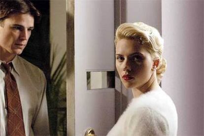 Josh Hartnett y Scarlett Johansson, en una escena de <i>La dalia negr</i>a<b>.</b>