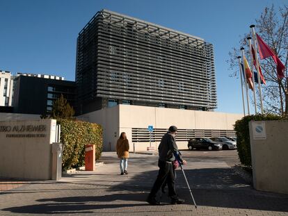 Fachada de la residencia de mayores Centro Alzheimer Fundación Reina Sofía en Vallecas, en enero de 2022, en Madrid.