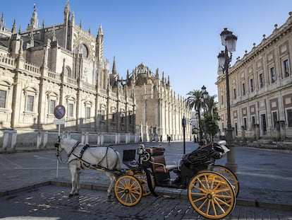 Alrededores de la catedral de Sevilla, prácticamente vacío, el pasado 10 de noviembre.