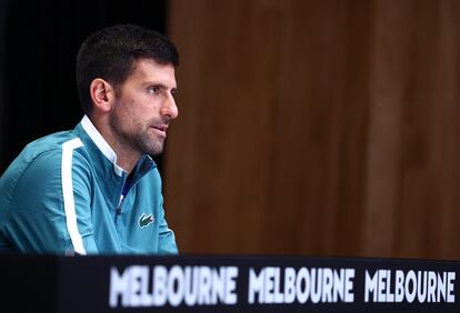 Djokovic, en la sala de conferencias de Melbourne.
