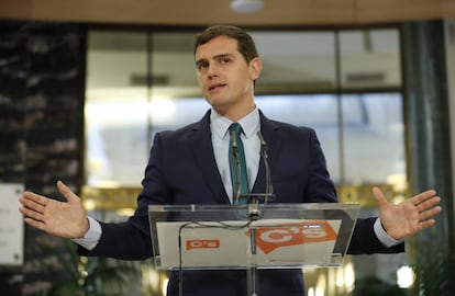 Albert Rivera, durante la rueda de prensa en el Congreso tras la reunión con Mariano Rajoy.