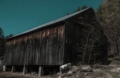 Throughout history, rural storage structures like the Hispano-Roman 'grania' and 'horrea' have been essential and continue to inspire today's granaries.