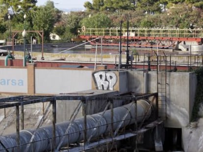 Instalaciones de la depuradora de Pinedo que gestionaba la extinta y saqueada Emarsa.