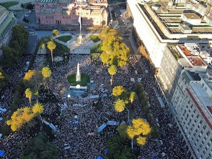 General view of the Plaza de Mayo, during Tuesday's demonstration.