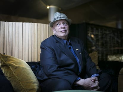 El escritor Walter Mosley, este jueves en Barcelona.