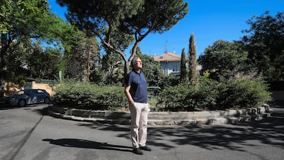 El arquitecto José María Ezquiaga, en la colonia de Cruz del Rayo.