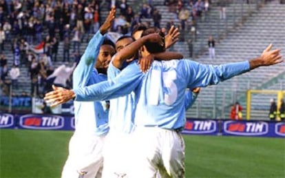 Los jugadores del Lazio celebran un gol en el partido de Copa ante el Empoli, jugado el martes.
