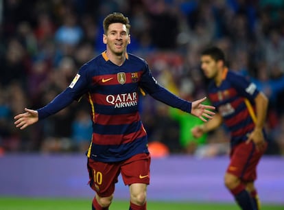 Messi celebra su gol al Sporting.
