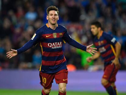 Messi celebra su gol al Sporting.