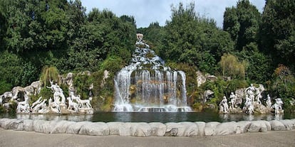 Fuente de Diana y Acteón, parque del Palacio Real de Caserta.