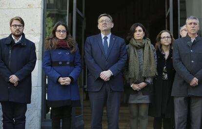 En el centro, el presidente Ximo Puig, con la vicepresidenta Mónica Oltra, y los consejeros Carmen Montón, Elena Cebrián y Rafael Climent.