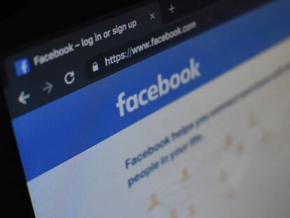 Facebook tendrá muy pronto 'modo oscuro' a través del navegador