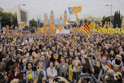 Artur Mas a la manifestaci&oacute; amb altres representants pol&iacute;tics.