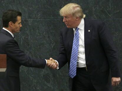 El presidente de M&eacute;xico, Enrique Pe&ntilde;a Nieto y el candidato republicano Donald Trump