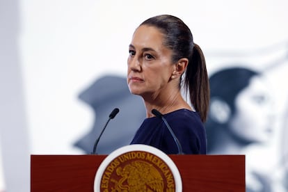 Claudia Sheinbaum durante su conferencia de prensa en Palacio Nacional, este lunes.