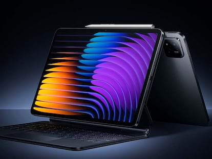 Tablet de Xiaomi con un teclado y un stylus