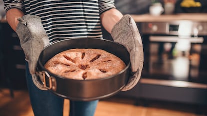 Prepara tartas perfectas y evita que se queden pegadas gracias a estos moldes con revestimiento antiadherente .GETTY IMAGES.