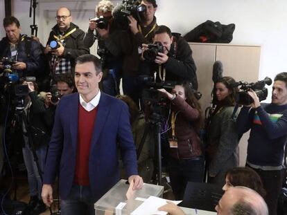 El candidato del PSOE, Pedro Sánchez, el domingo en el Centro Cultural Volturno en la localidad madrileña de Pozuelo de Alarcón