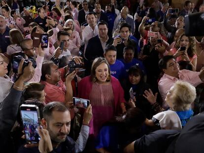 Xóchitl Gálvez a su llegada al Salón Olmeca del World Trade Center, en Ciudad de México, en octubre de 2023.