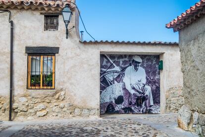 Calle del pequeño pueblo de Urueña, en Valladolid, conocido como "la villa del libro".