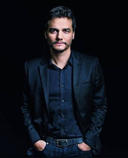 Wagner Moura posa en exclusiva para ICON en el Hotel Villa Magna de Madrid.