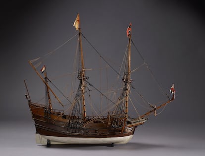 Réplica del barco 'Media luna', del siglo XIX, perteneciente a la colección del Museo de Ámsterdam.