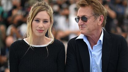 Sean Penn dirige a filha Dylan no drama 'Flag day'.