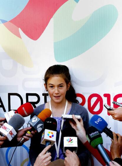 Mónica Figar, de 12 años, en la presentación de la candidatura.