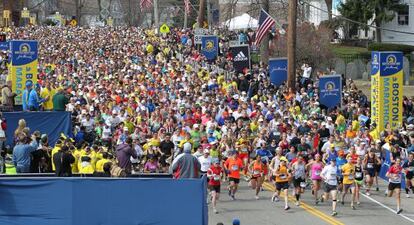 Imagen de la salida de la 117 edición del maratón de Boston.