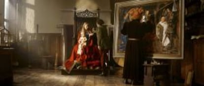 Estudio del pintor flamenco Jan van Eyck, en el nuevo museo belga Historium, que ofrece al visitante la experiencia de ver, oler y sentir la ciudad de Brujas (norte) durante su época dorada en la Edad Media.