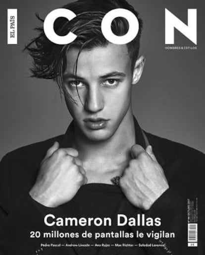 Cameron Dallas, vestido de CH Carolina Herrera y fotografiado en Nueva York por Michael Schwartz en exclusiva para ICON España. Realización de Ángela Esteban Librero.