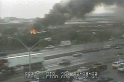 Tras el siniestro, las operaciones en el aeropuerto de Toronto tuvieron que ser paralizadas y los vuelos con destino a la ciudad fueron desviados a Otawa. Además, el  accidente tuvo lugar junto a la principal autopista de Toronto, la 401, parcialmente cortada al tráfico.