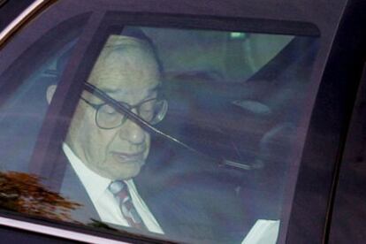 Alan Greenspan llega a la reunión de la Reserva Federal.
