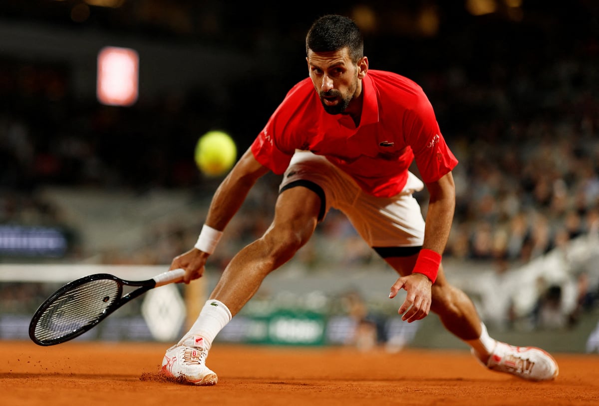 Hay una leyenda suelta por París, entre los cuatro más fuertes: el eterno Djokovic tumba a Zverev