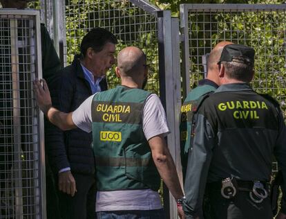 El expresidente madrileño Ignacio González es trasladado a la Audiencia Nacional para prestar declaración ante el juez Eloy Velasco, el pasado 21 de abril.