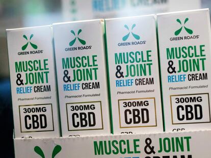 Muscle & Joint Relief Cream with CBD at a cannabis trade show in New Tork (New York), in 2019.