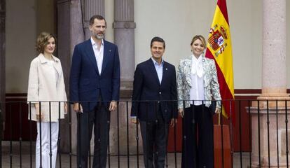 Los Reyes junto a Peña Nieto y su esposa en Zacatecas.