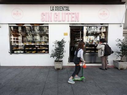 La Oriental, local especializado en magdalenas caseras sin gluten ubicado en la calle de Ferraz, en Madrid.