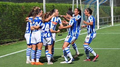 Las jugadoras de la Real celebran un gol en la pasada Liga Iberdrola