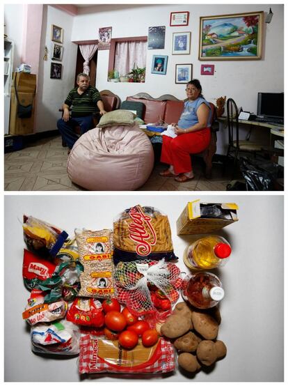 Mario Bedoya y su mujer, Carmen. Abajo, la comida de que disponen en casa.