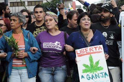  Una manifestaci&oacute;n a favor de legalizar la marihuana en S&atilde;o Paulo, Brasil, el pasado 26 de abril