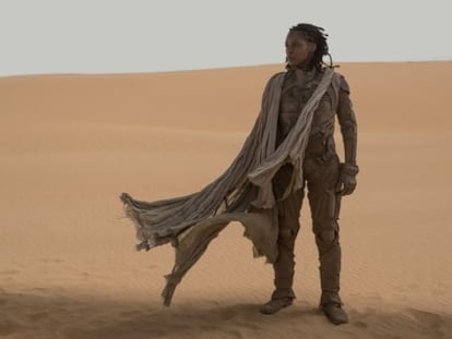 La actriz Sharon Duncan-Brewster como la planetóloga Kynes en el rodaje de la nueva versión de 'Dune'