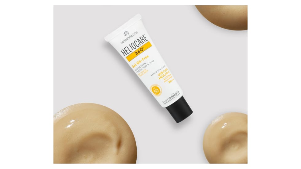 Crema solar de textura ligera.