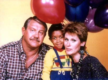 Alex Karras, en una foto de promoci&oacute;n de la serie Webster.